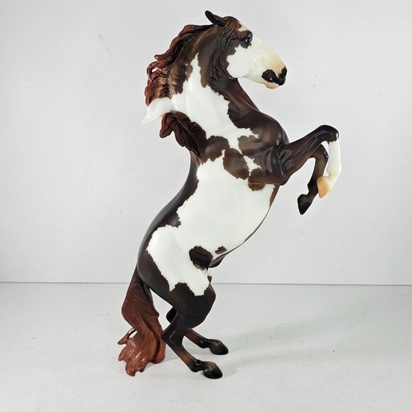 Breyer BreyerFest This Is My Fight Song Lipizzaner Modified Tail Version - Picture 1 of 10